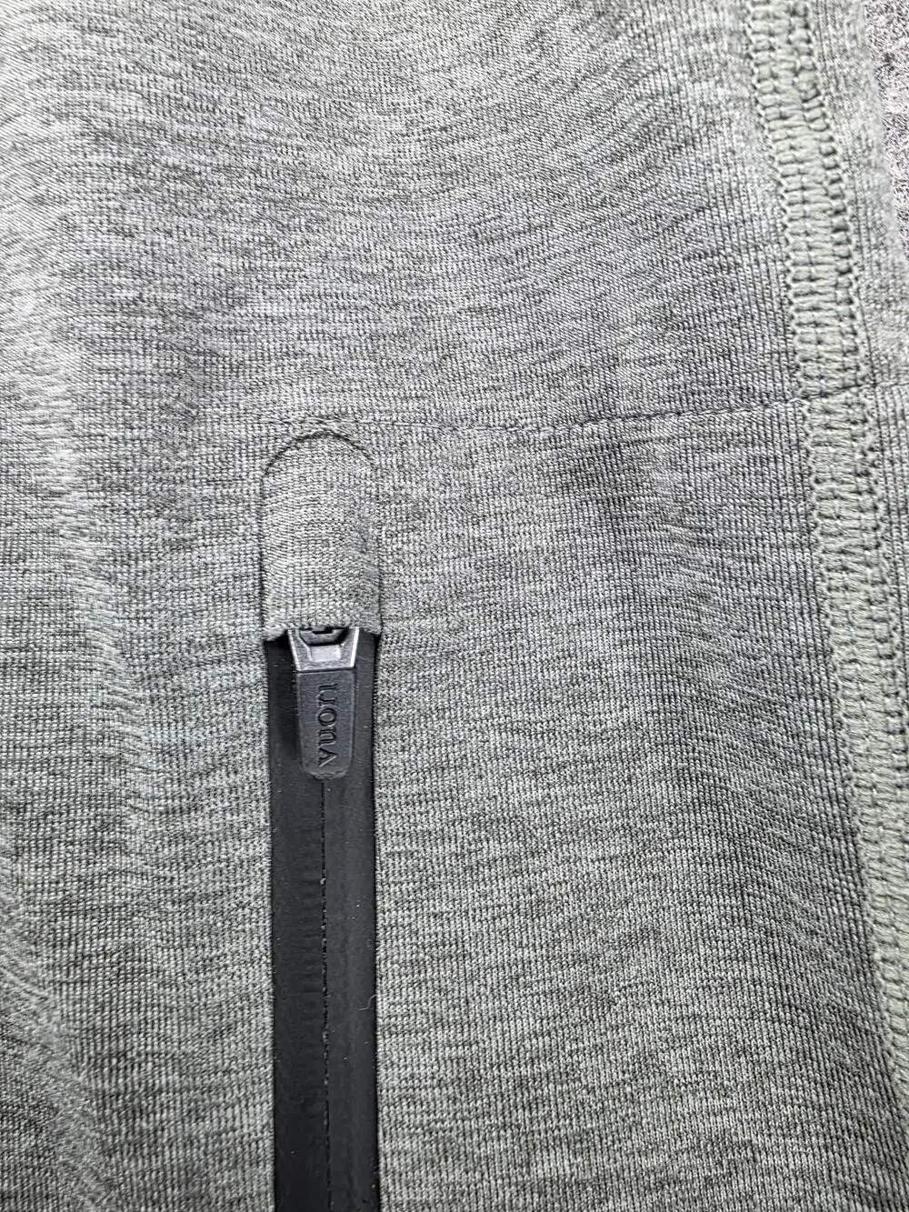 Vuori type pants
